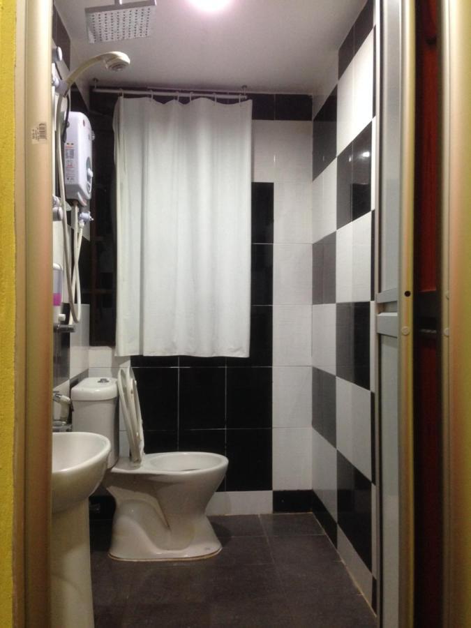 Hotel Nawar Pasir Mas Esterno foto