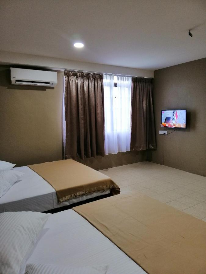 Hotel Nawar Pasir Mas Esterno foto