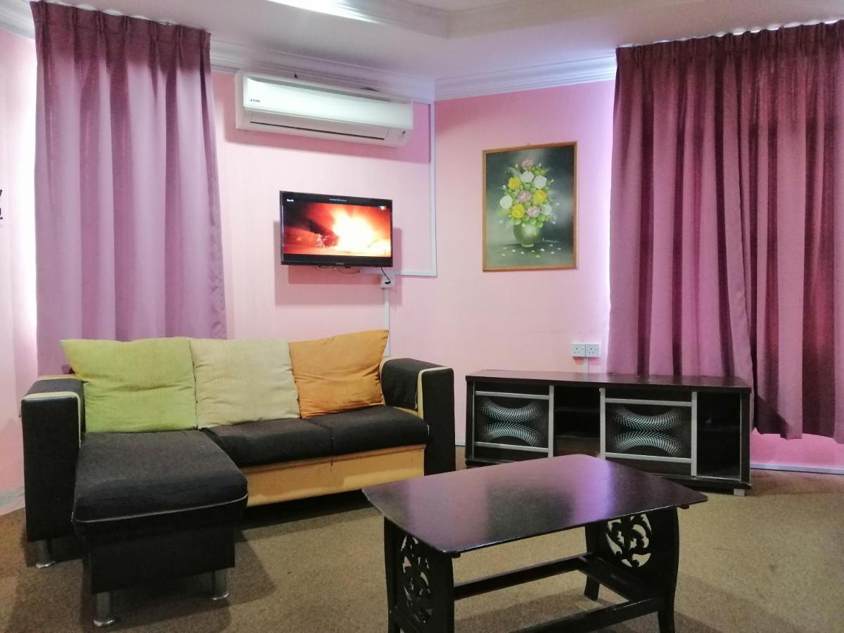 Hotel Nawar Pasir Mas Esterno foto