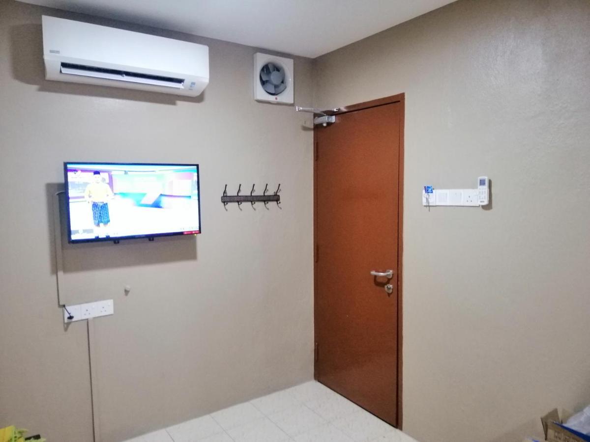 Hotel Nawar Pasir Mas Esterno foto