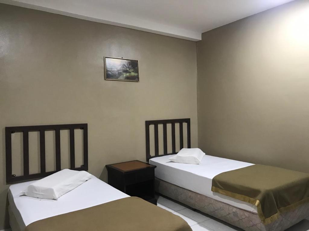 Hotel Nawar Pasir Mas Esterno foto