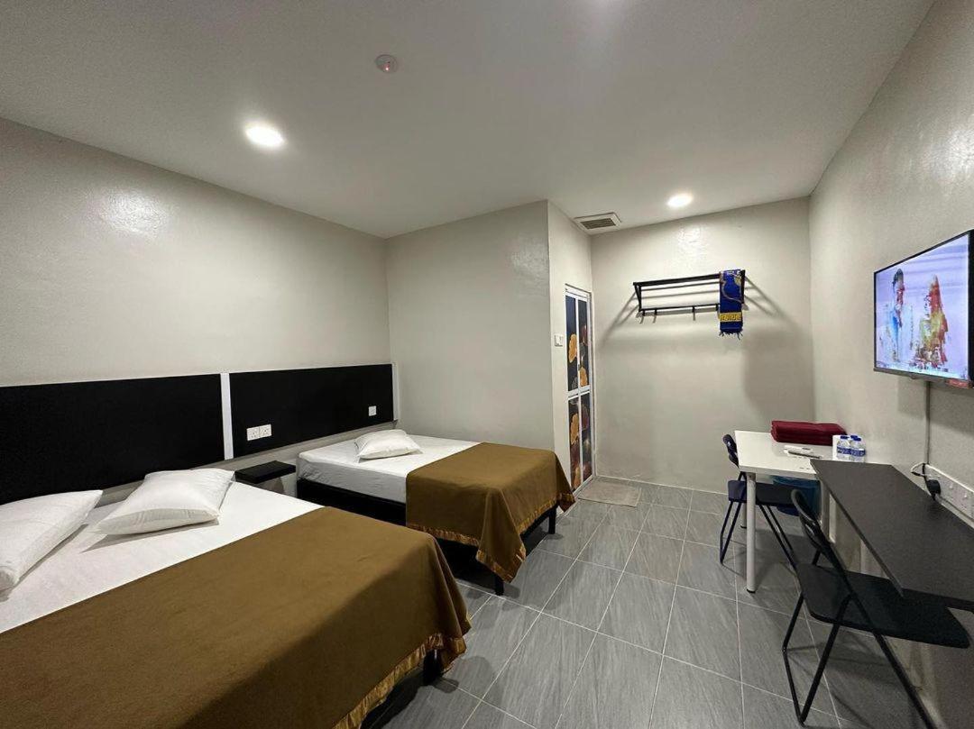 Hotel Nawar Pasir Mas Esterno foto