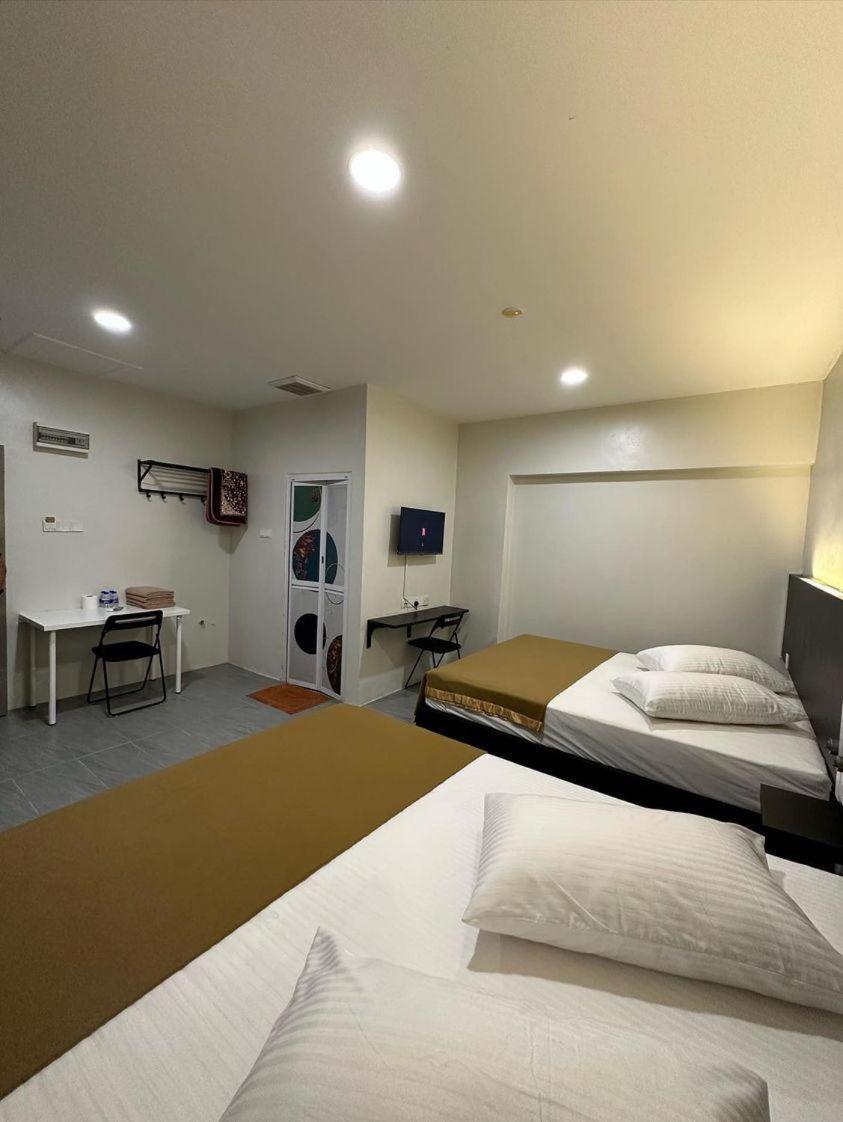 Hotel Nawar Pasir Mas Esterno foto