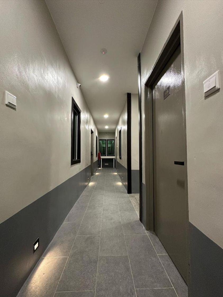 Hotel Nawar Pasir Mas Esterno foto